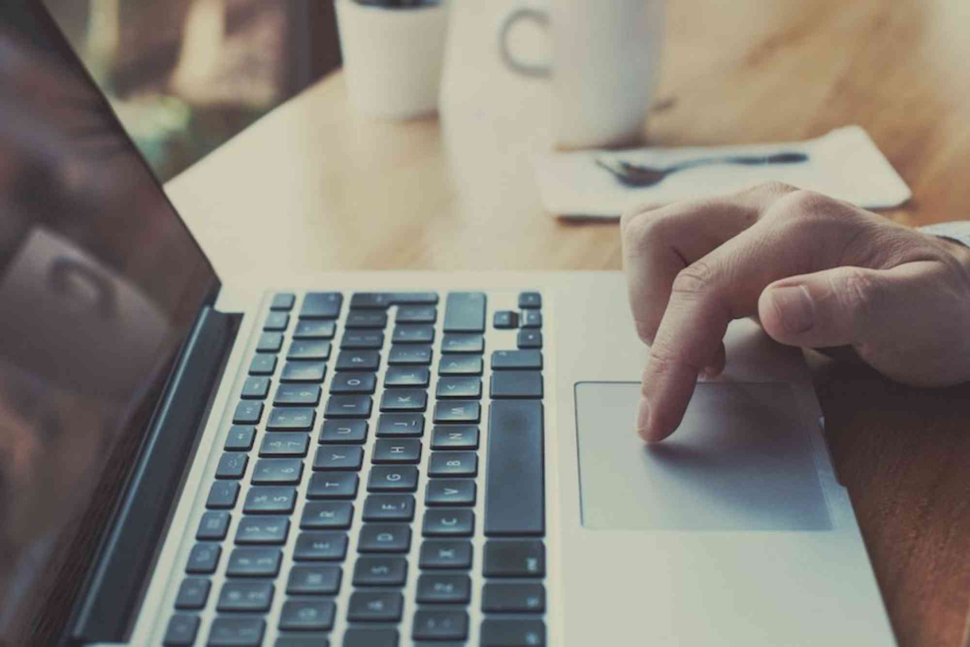 How to Fix Sow Internet on Laptop